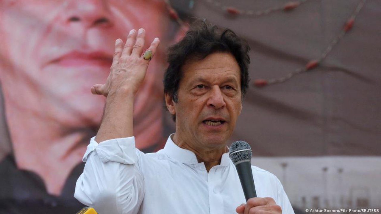 Pakistan'da Meclis feshedildi, erken seçim yapılacak