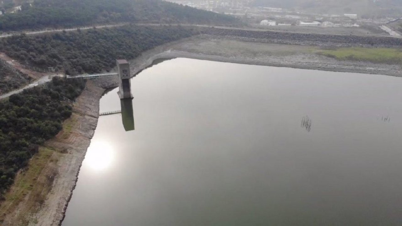Alibeyköy Barajı'na akan derenin taşıdığı kirli su korkutuyor