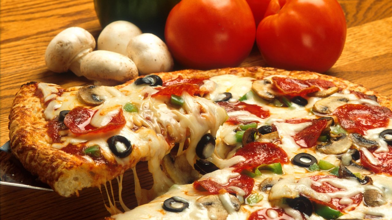 Pizza siparişi vererek belki de canını kurtardı