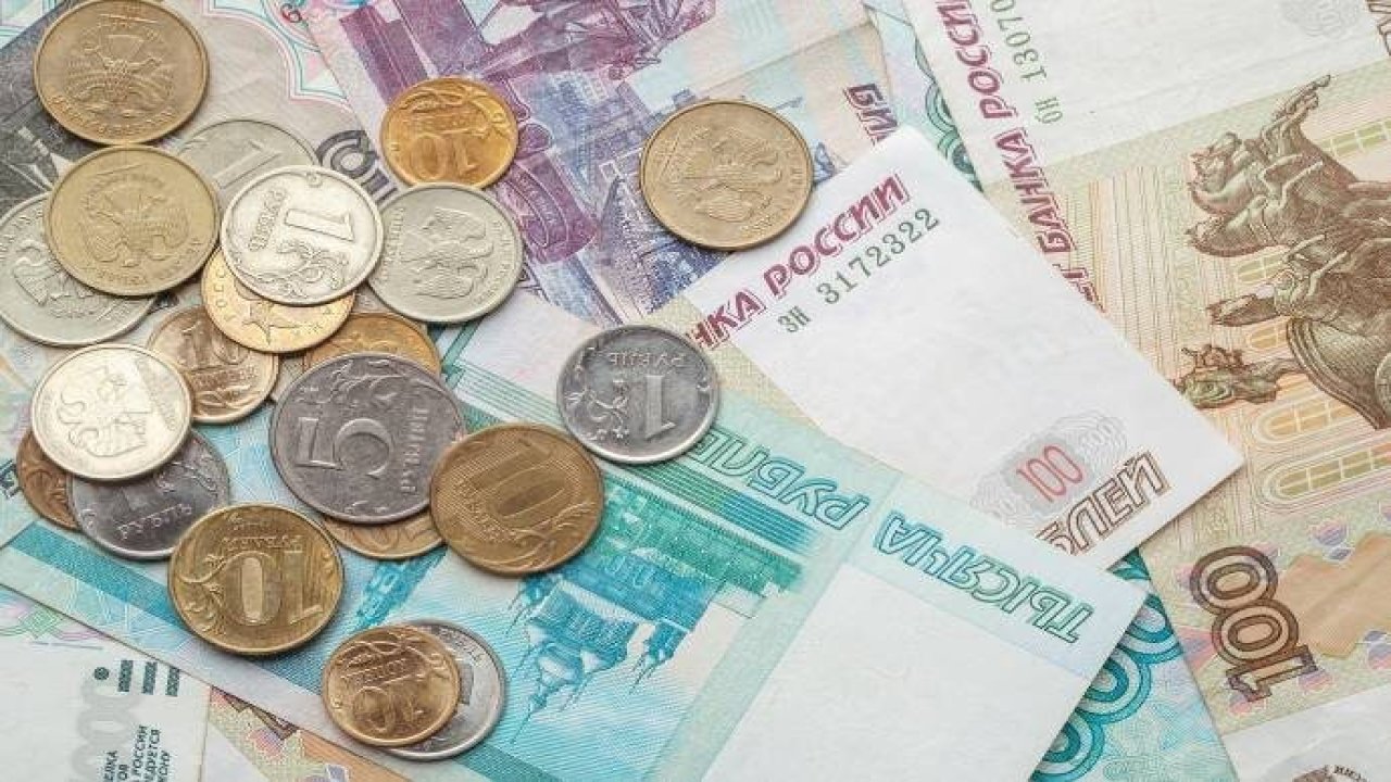 Ruble savaş öncesi seviyesine döndü