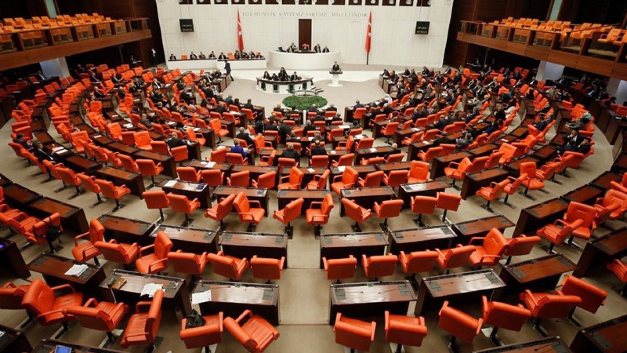 Kübra Par: Oh, hayat milletvekillerimize güzel