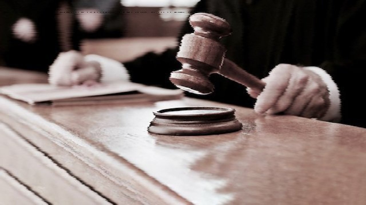 Babasını öldüren genç kıza tahrik indirimiyle 8 yıl 9 ay hapis cezası