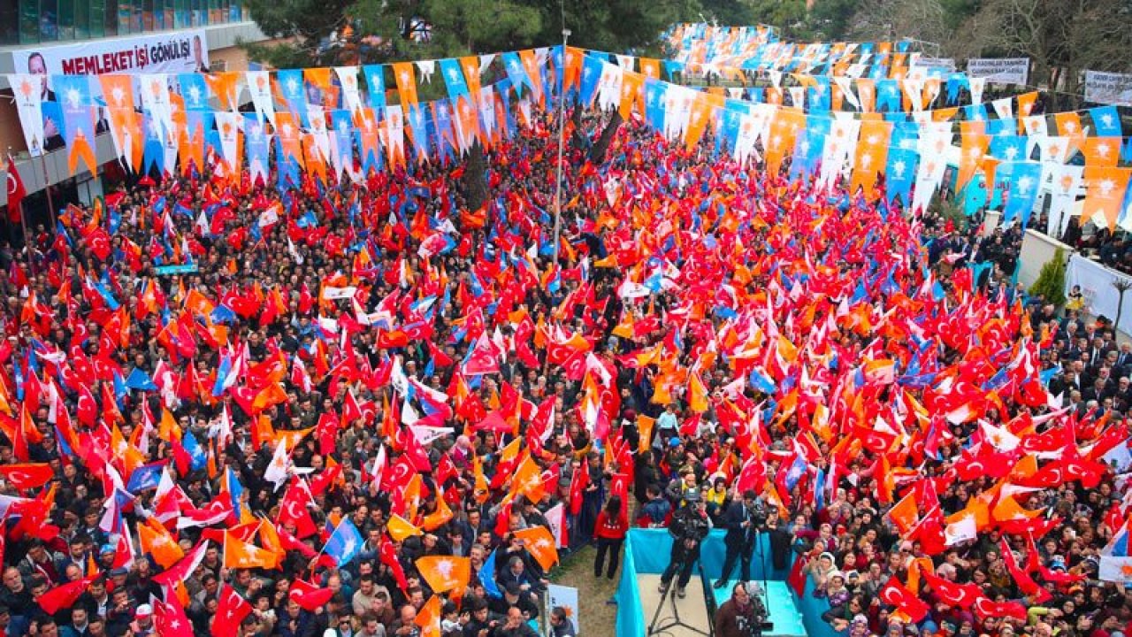HDP'li Gergerlioğlu: AK Parti, oy düşüşünü engellemek için insanları haberleri olmadan partisine üye yapmaya d