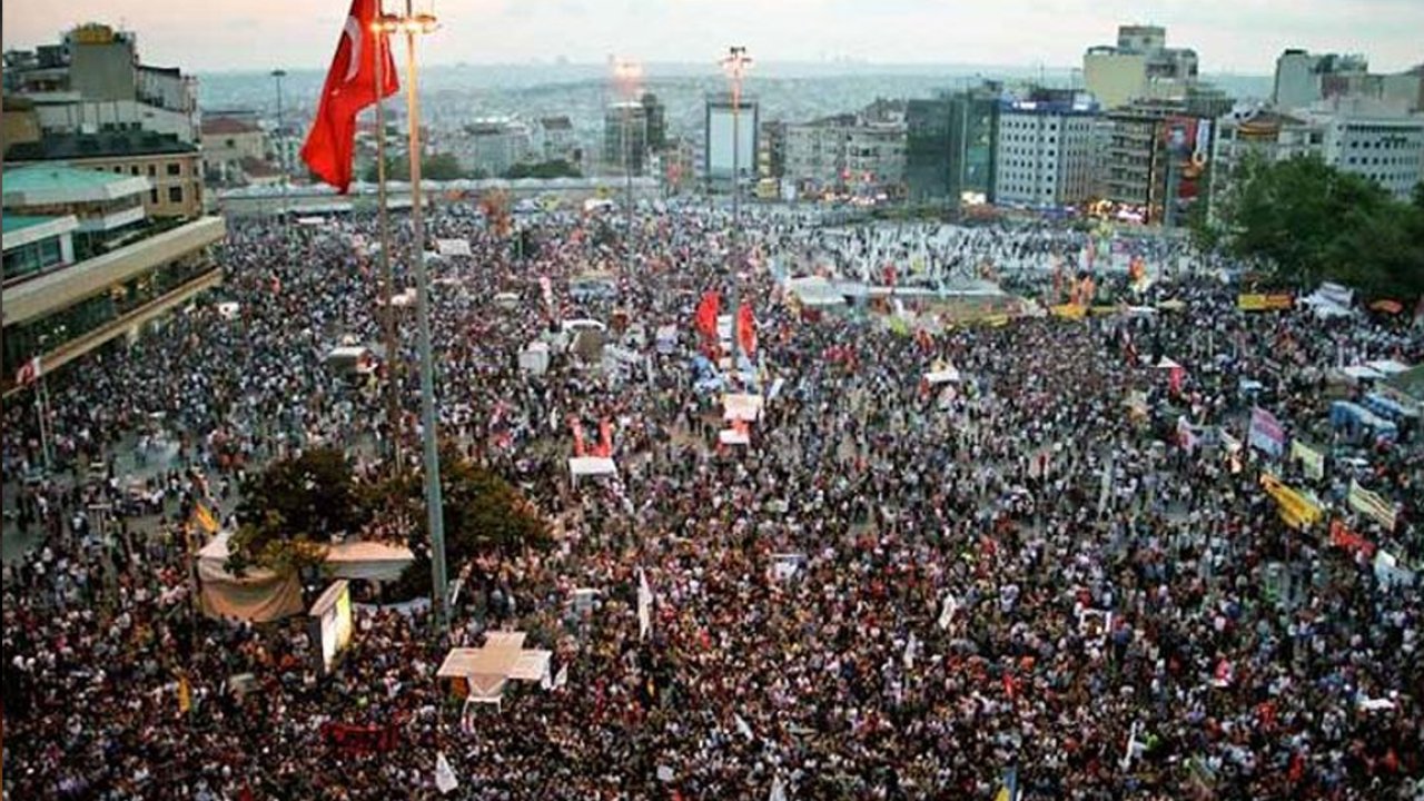 Fehmi Koru yazdı: Gezi olayına en başta yanlış yaklaşılmıştı, yanlış yaklaşım halen devam ediyor