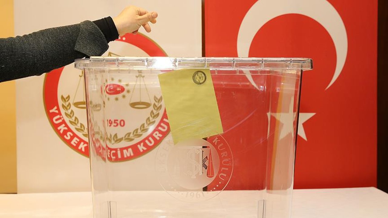 Hürriyet yazarı Yalçın Bayer: 3. ittifak geliyor