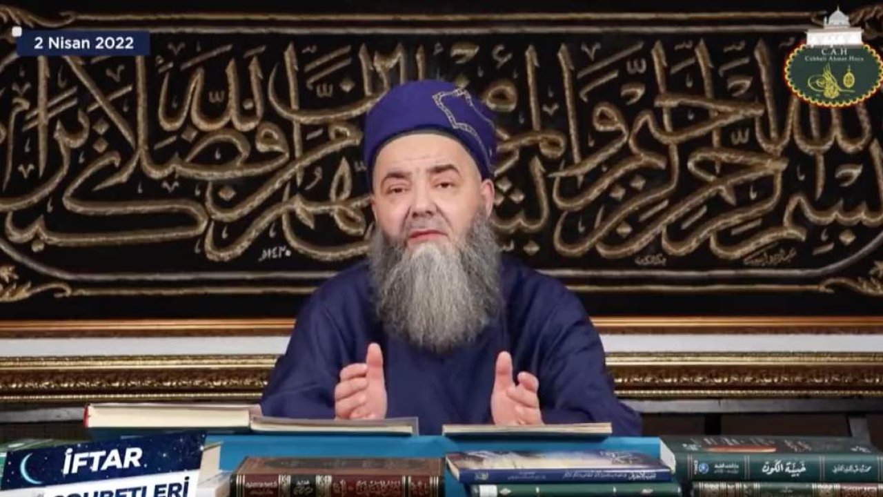 Kübra Par: Cübbeli Ahmet Hoca ne yapmaya çalışıyor?