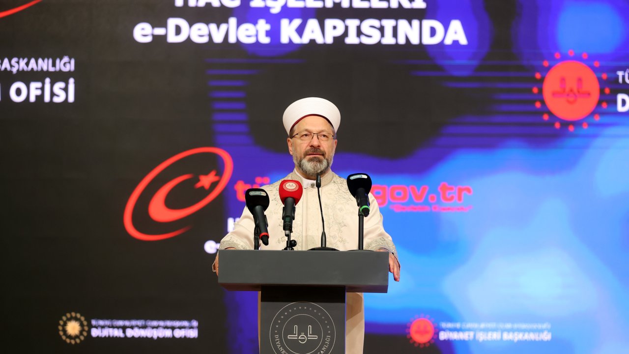 Ali Erbaş: Hac kesin kayıt işlemleri e-Devlet üzerinden yapılıyor