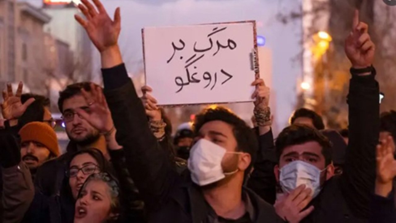 İran'da hayat pahalılığı protesto edildi