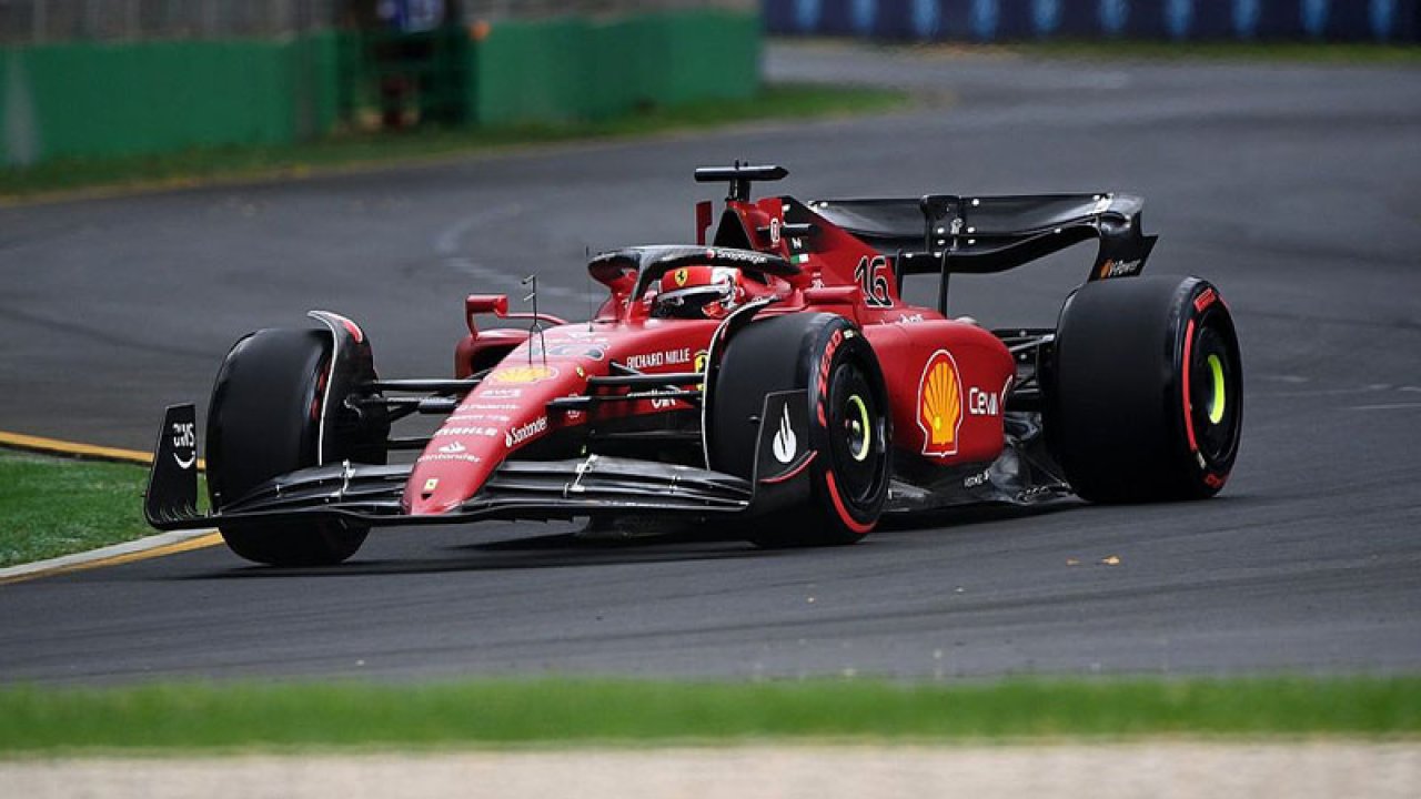 İspanya'da pole pozisyonu Leclerc'in