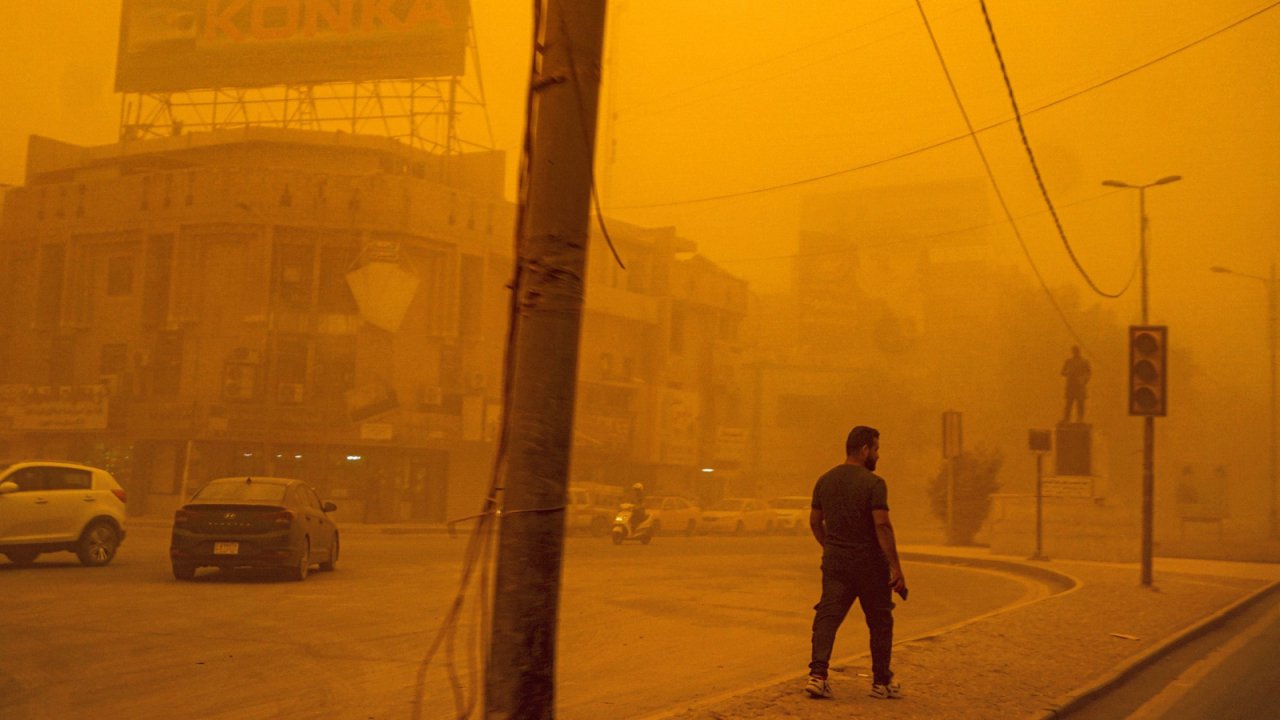 Irak'ta kum fırtınası