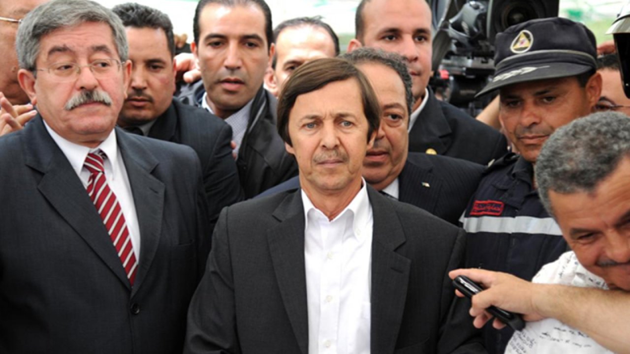 CEZAYİR'DEKİ YOLSUZLUK DAVASI: Eski Cumhurbaşkanı Buteflika'nın kardeşine 8 yıl hapis cezası