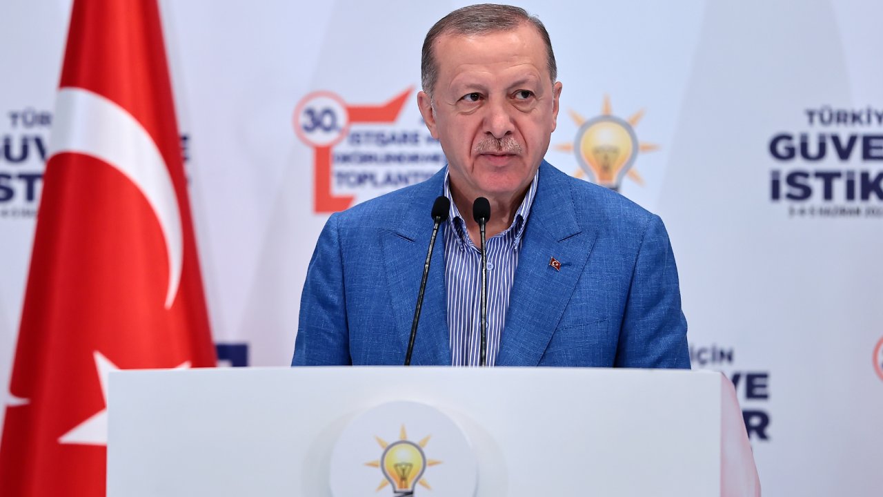 Karar yazarı Akif Beki: AK Parti kazanınca Türkiye de kazansaydı