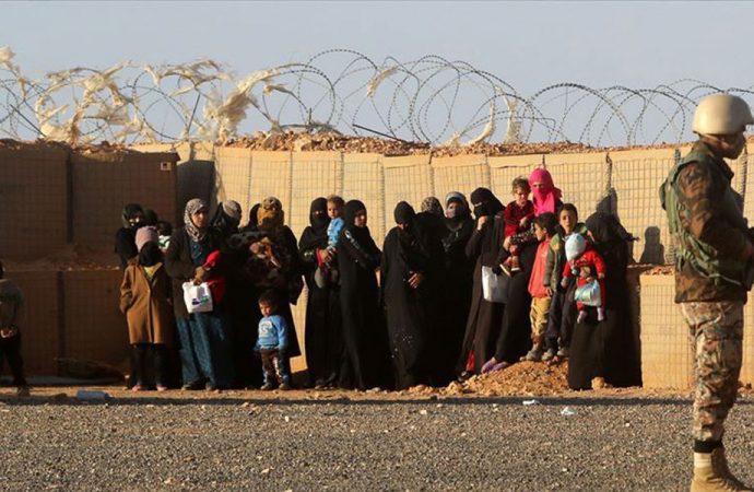 Suriye ordusu, İdlib'teki siviller için güvenlik koridoru açtı