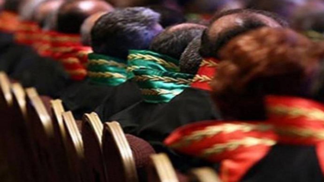Hakim ve savcıların görevde yükselmelerine dair kararlar Resmi Gazete'de