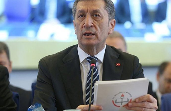 Milli Eğitim Bakanı Selçuk, bu yıl ilk kez uygulanan ara tatil tarihlerini açıkladı!