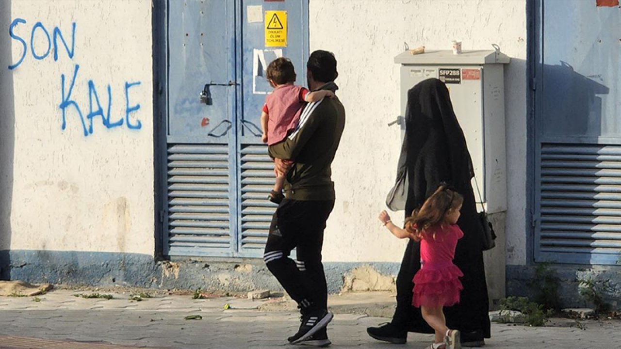 BM'den sığınmacı raporu: 3 milyon 800 bin sığınmacıya ev sahipliği Türkiye dünya birincisi