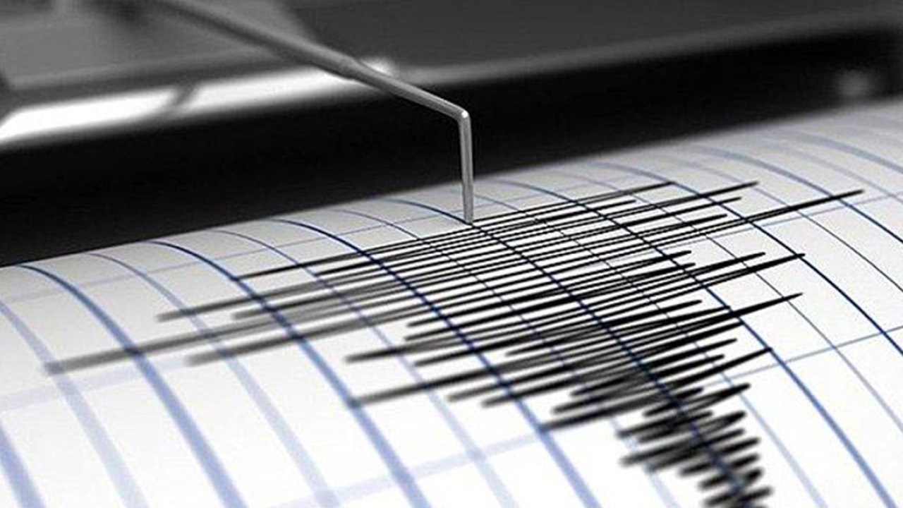 İran'da 5,6 büyüklüğünde deprem