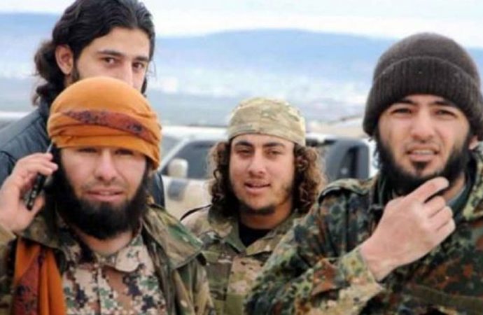 Suriye’deki cihatçı çeteler, sivillere ‘Hain Türk ordusu’ diye slogan attırdı