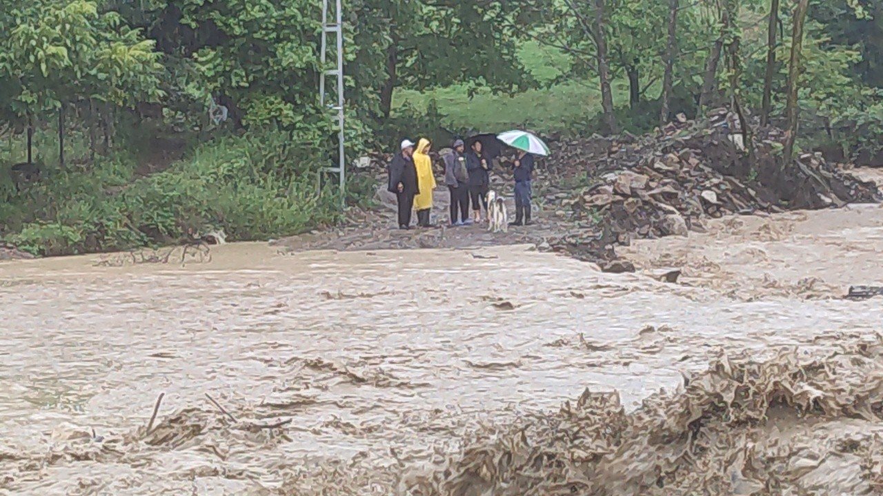 Meteoroloji'den Batı Karadeniz için sağanak yağış uyarısı
