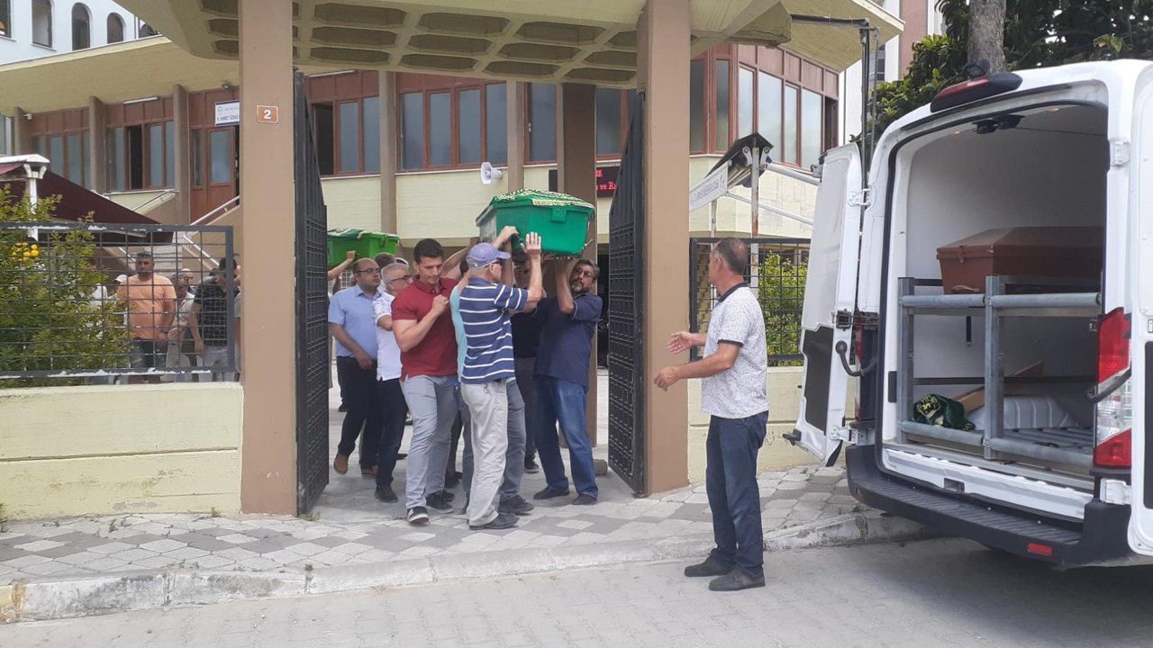 10 yıl önce kayıp ilanı verilmişti: Cinayet kurbanı iki kardeşin kemikleri 'hobi bahçesi'nde bulundu