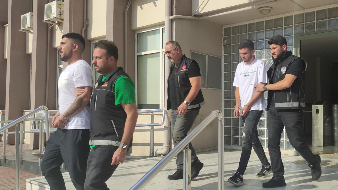 Otomobilde 75 kilo 'skunk' ile yakalanan 3 şüpheli tutuklandı