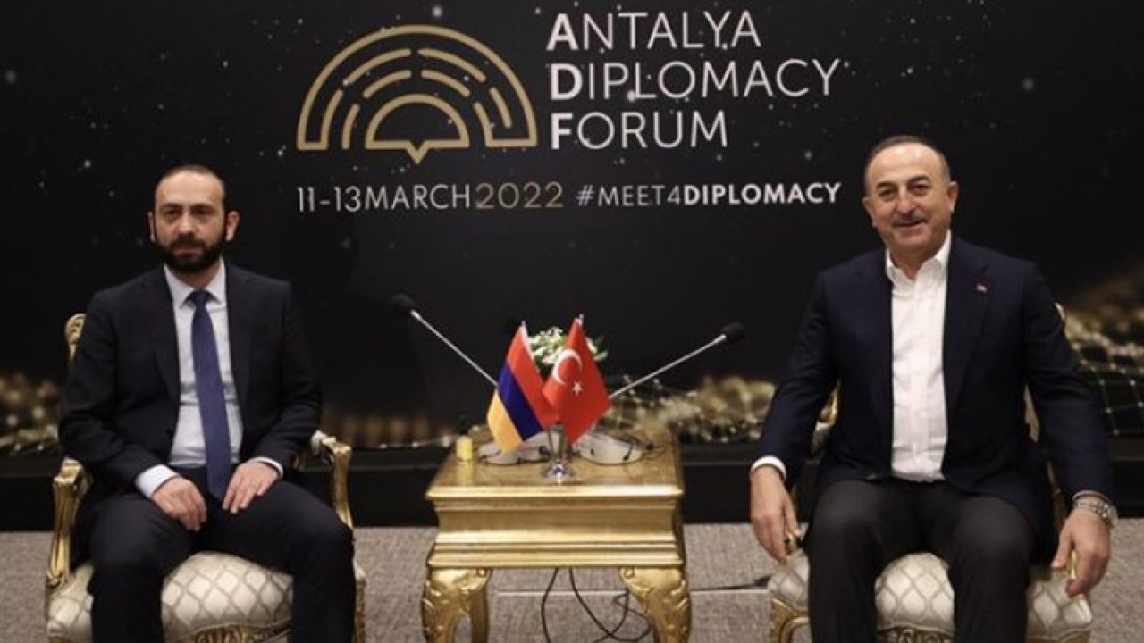 Bakan Mevlüt Çavuşoğlu: Ermenistan ile diyaloğumuzu devam ettirmek istiyoruz