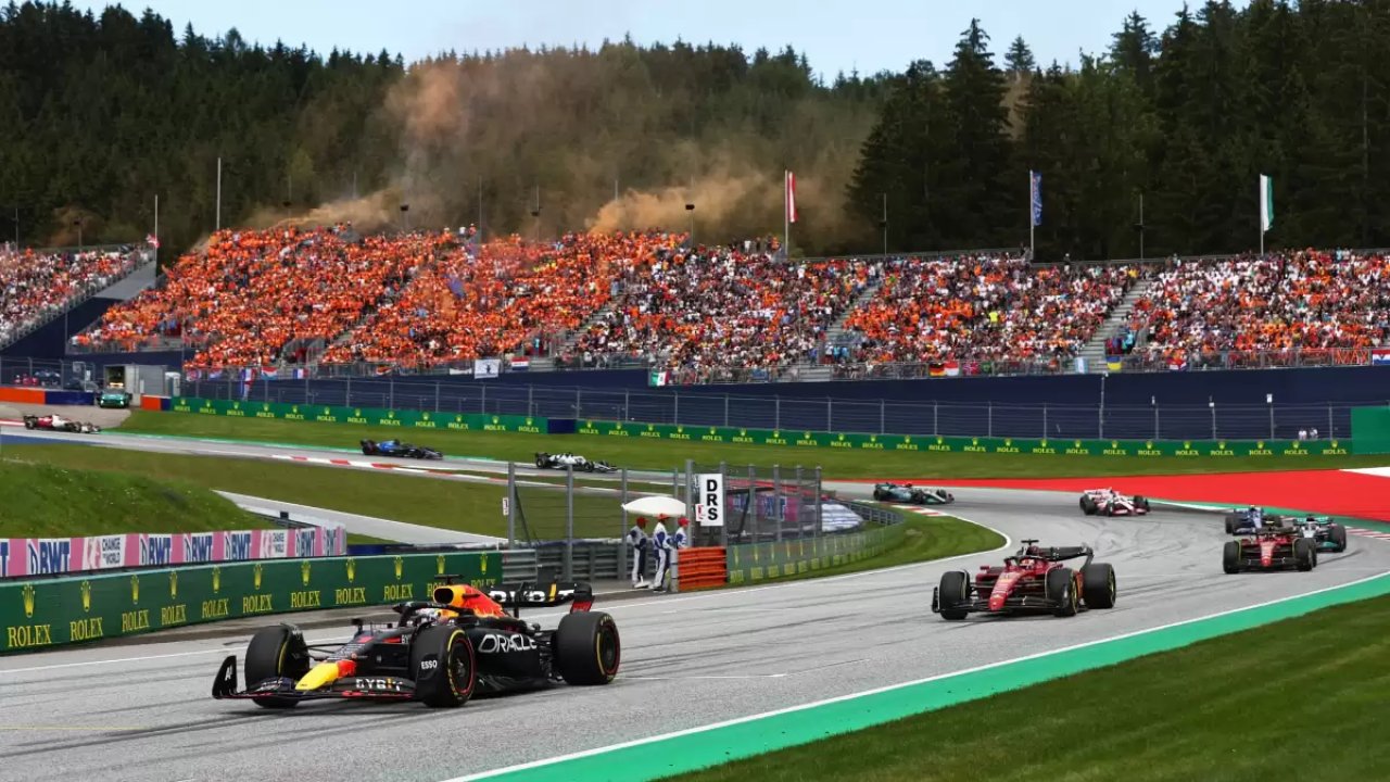 Avusturya GP'de kazanan Leclerc
