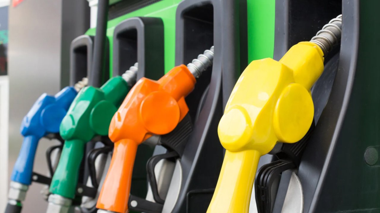 Benzine zam yolda