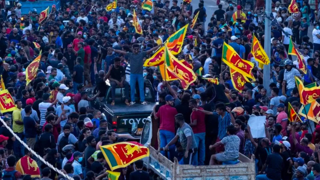 Abdulkadir Selvi: Sri Lanka üzerinden tehlikeli benzetmeler