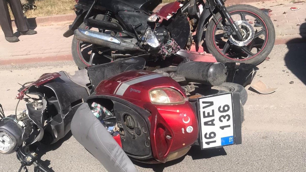 Motosiklet kazasında yaralanan ikizlerden Furkan, yaşam savaşını kaybetti