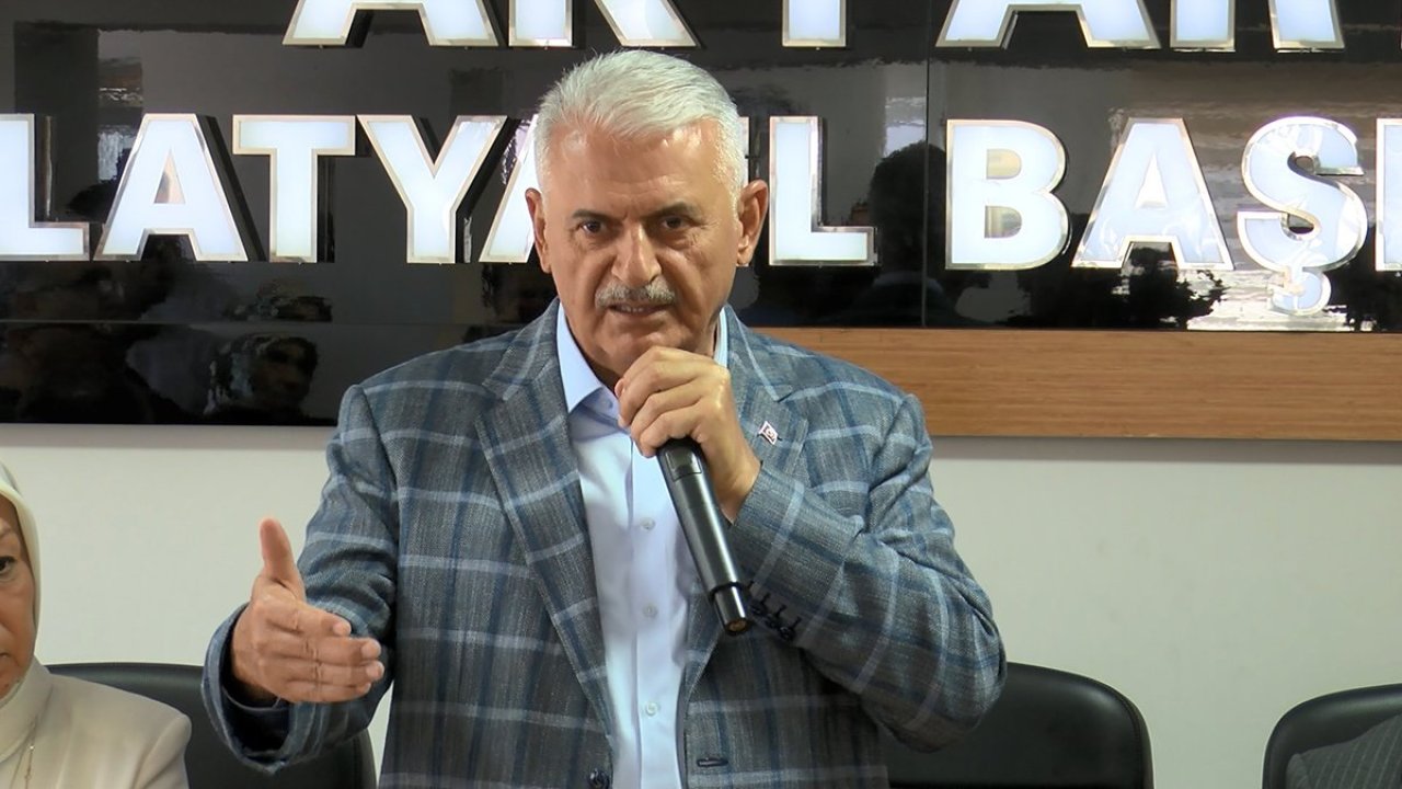 AK Partili Binali Yıldırım: Darbelerle bir şey elde edemeyenler yeni bir arayışta