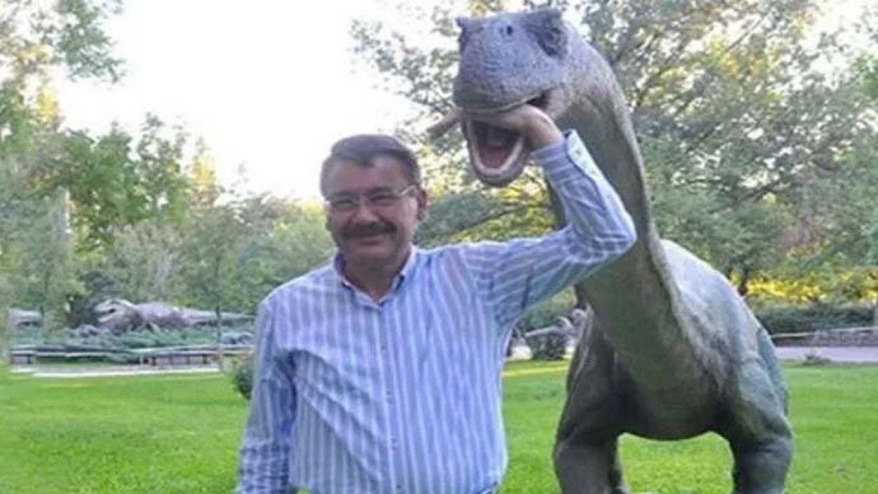 Melih Gökçek: Dünyanın en zeki çocukları dinozorla uğraşan çocuklar