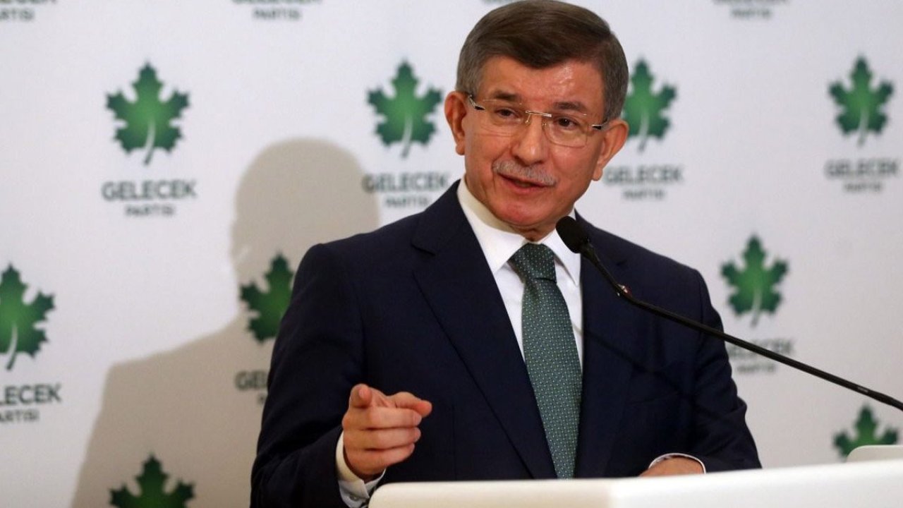 Ahmet Davutoğlu'ndan 'Kerbela' paylaşımı