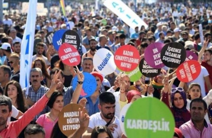 Vatandaşlar, 1 Eylül Dünya Barış Günü’nde baskı ve yasaklara karşı birleşiyor