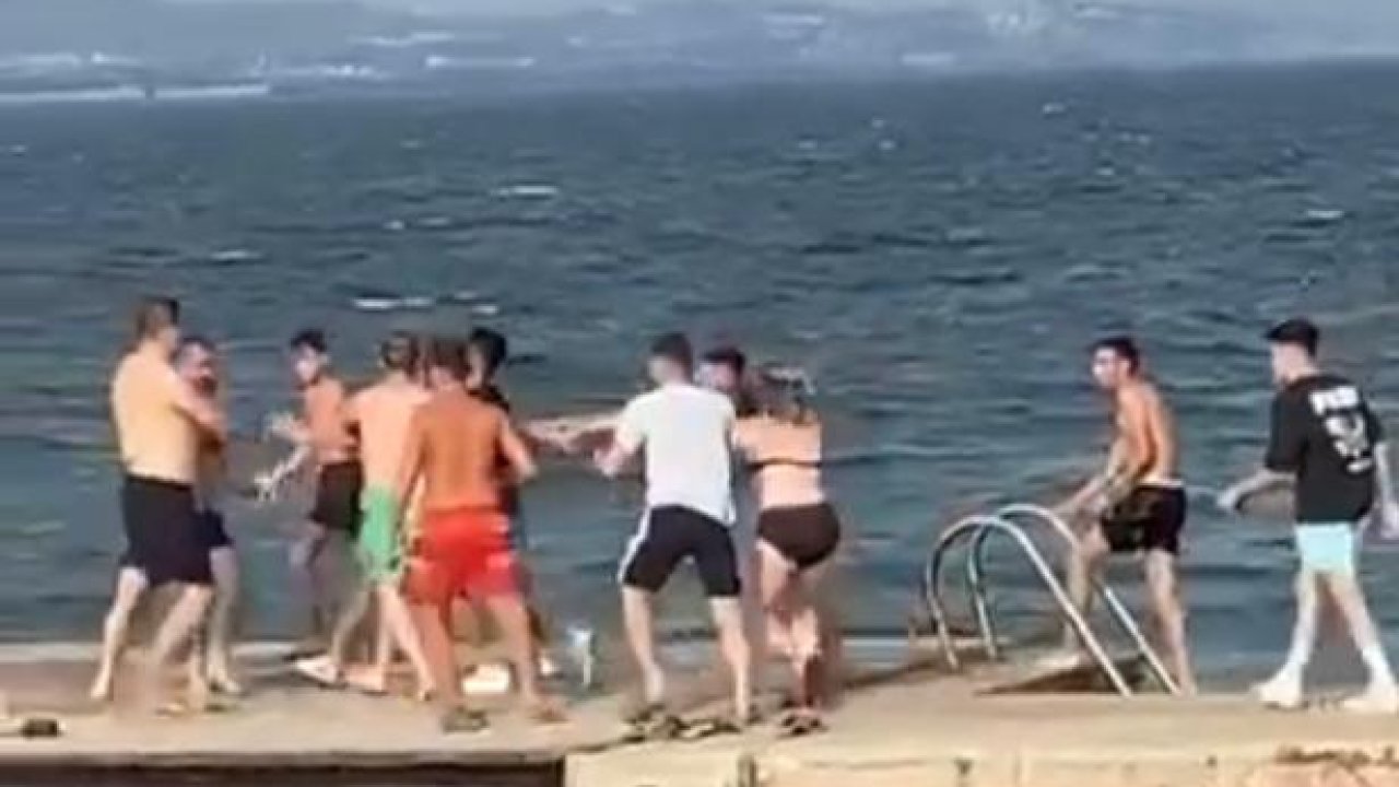 İskelede tekme tokat kavga