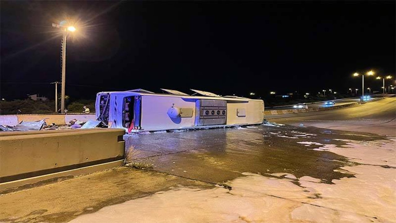 Hatay'da yolcu otobüsü devrildi: 3'ü ağır 40 kişi yaralandı