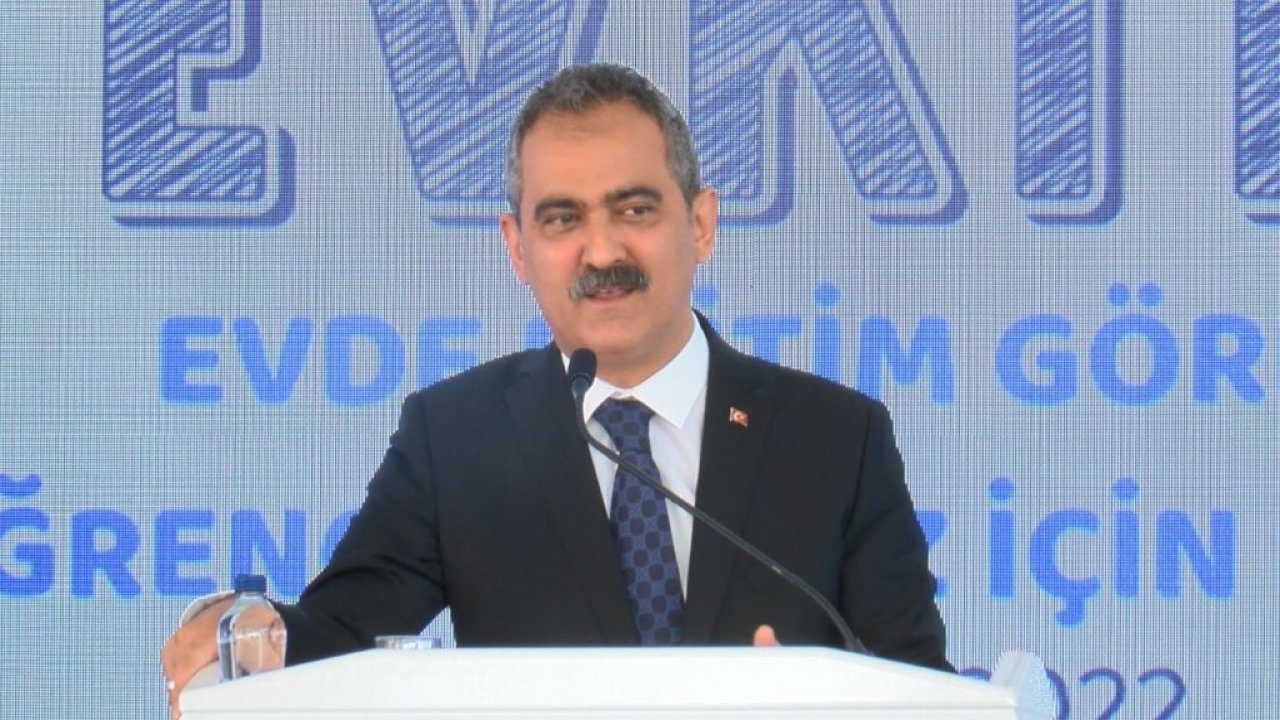 Milli Eğitim Bakanı Özer: Öğretmen ve polisleri karşı karşıya getiren her türlü manipülasyona karşı duruyoruz
