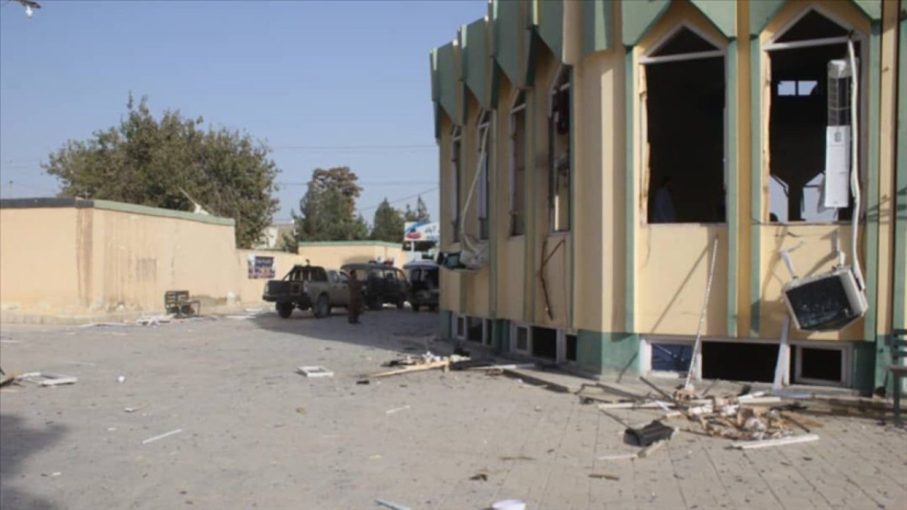 Afganistan'da cuma namazında saldırı: 18 ölü