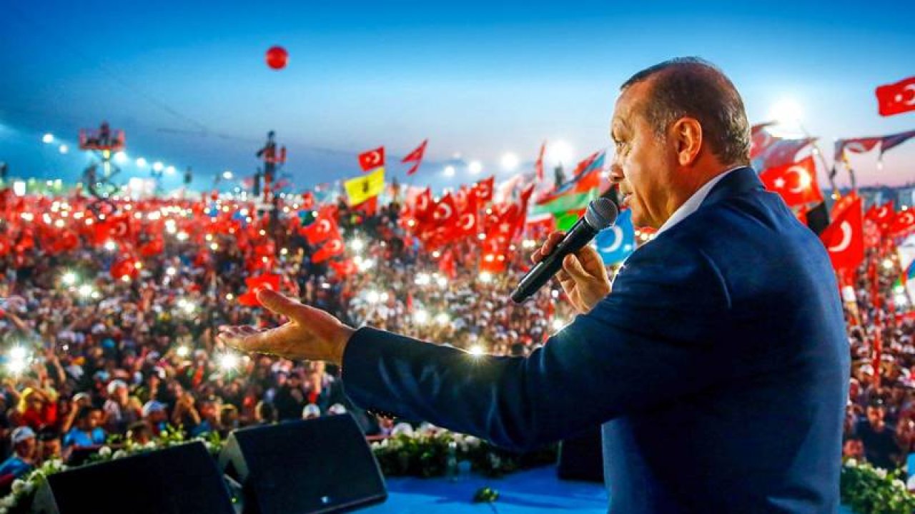 Cumhuriyet yazarı Necati Özkan: Sahte güvenlik sorunu