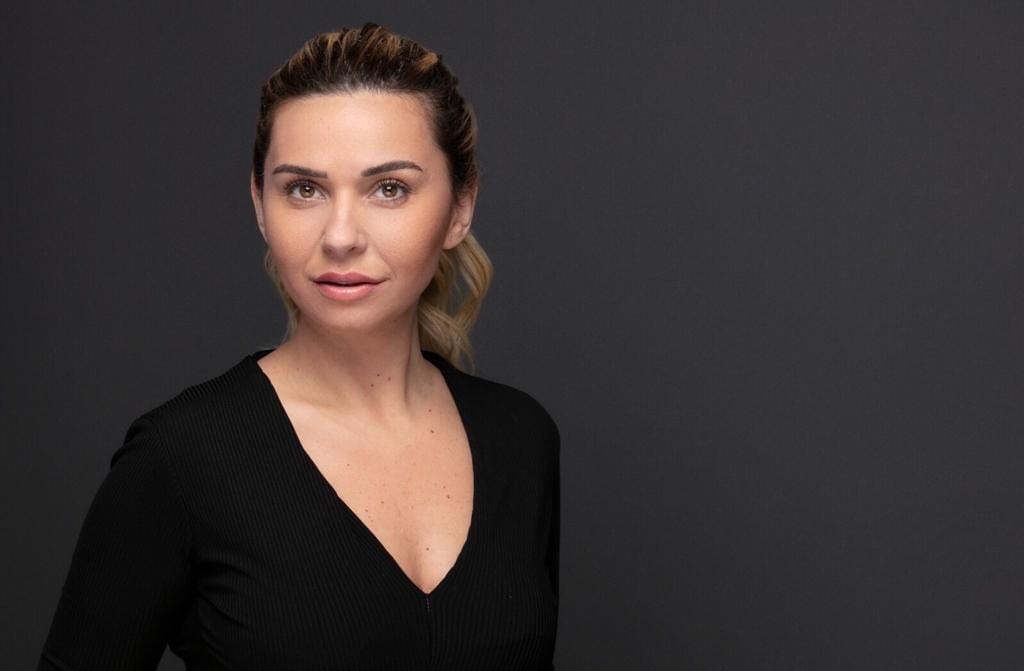 Oyuncu Meral ASİLTÜRK çocuklara yemek yemeği daha eğlenceli hale getiriyor!