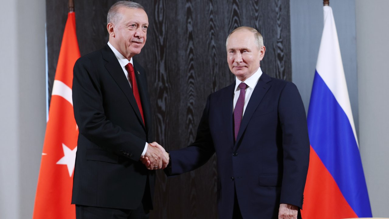 Türkiye, Rus doğalgazı için ödemelerin yüzde 25'ini ruble ile yapacak