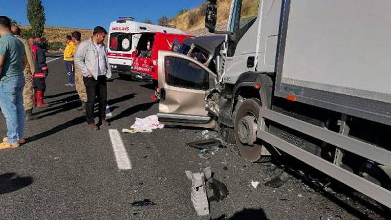 Malatya'da feci kaza: 5 ölü, 1 yaralı
