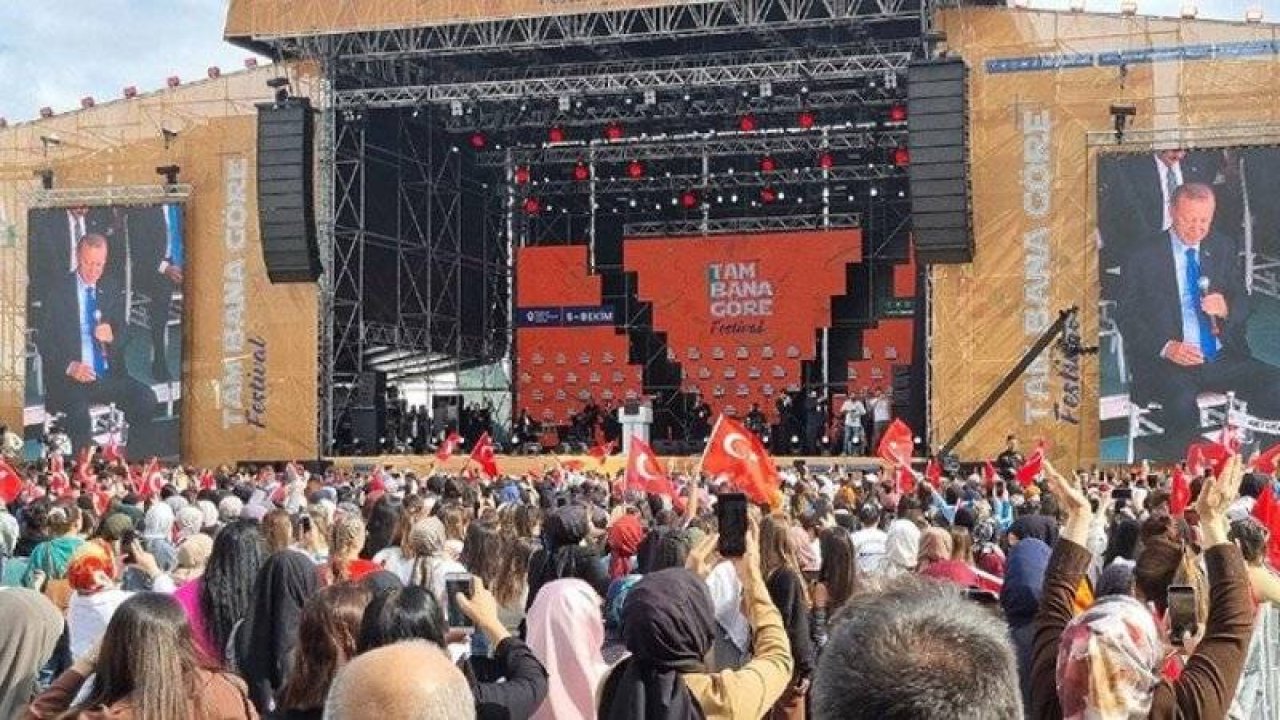 Öğrenciler tarih gezisi diye AK Parti'nin festivaline götürüldü