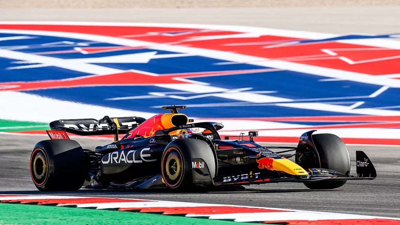 F1 ABD Grand Prix'sini Verstappen kazandı