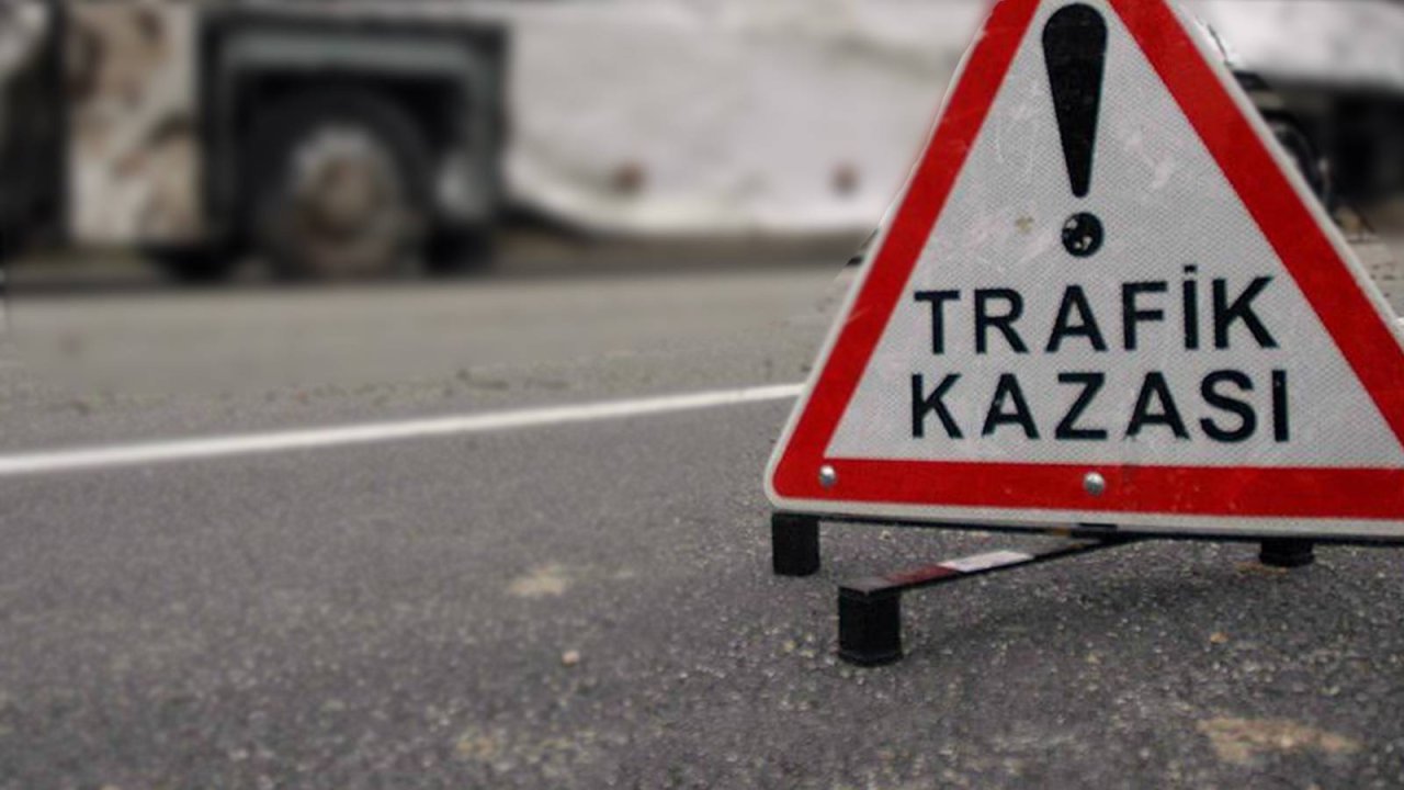 Saadet Partilileri taşıyan minibüs devrildi: Kongreye giden 8 kişi yaralandı