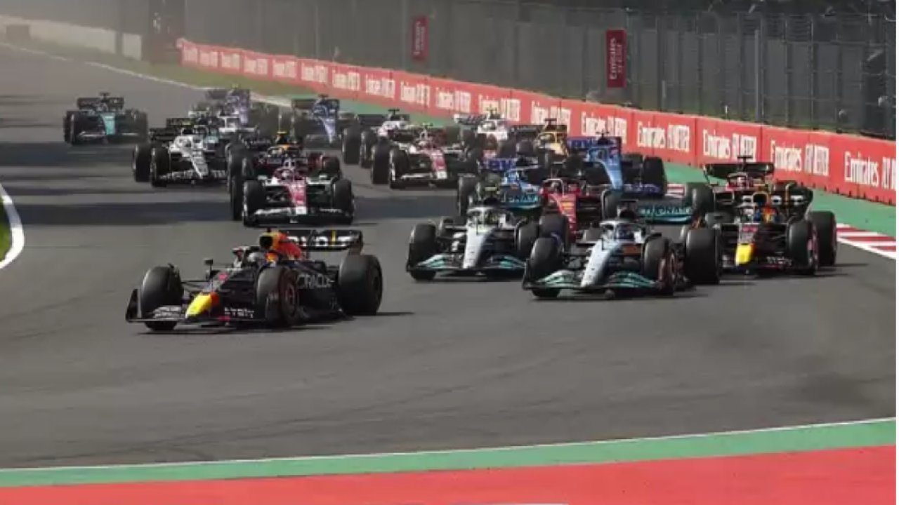 F1 tarihine geçti: Meksika Grand Prix'sini Verstappen kazandı
