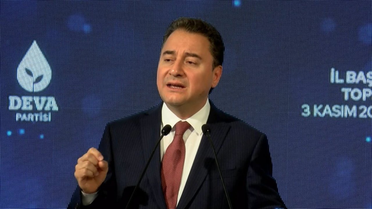Ali Babacan: Bir devlet kurumunun töreninde bir partinin seçim şarkısını söyletemezsiniz