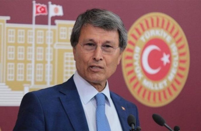 Tarihçi Halaçoğlu'ndan TRT'ye tarih dersi: 'Bu kadar bilgisizlerse facia'