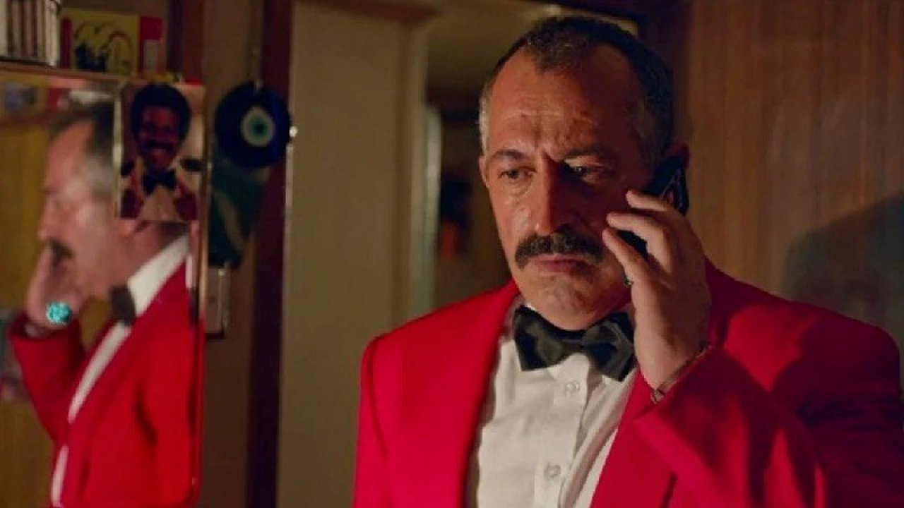 Cem Yılmaz'ın filmi Ayzek ile Bir Gece'den görsel paylaşıldı