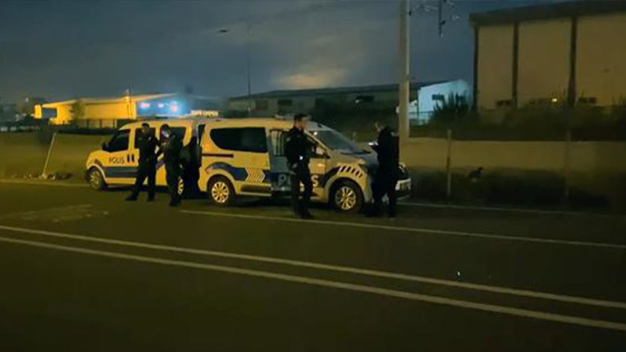 Bebek cesedini poşet içerisinde yol kenarına bıraktılar